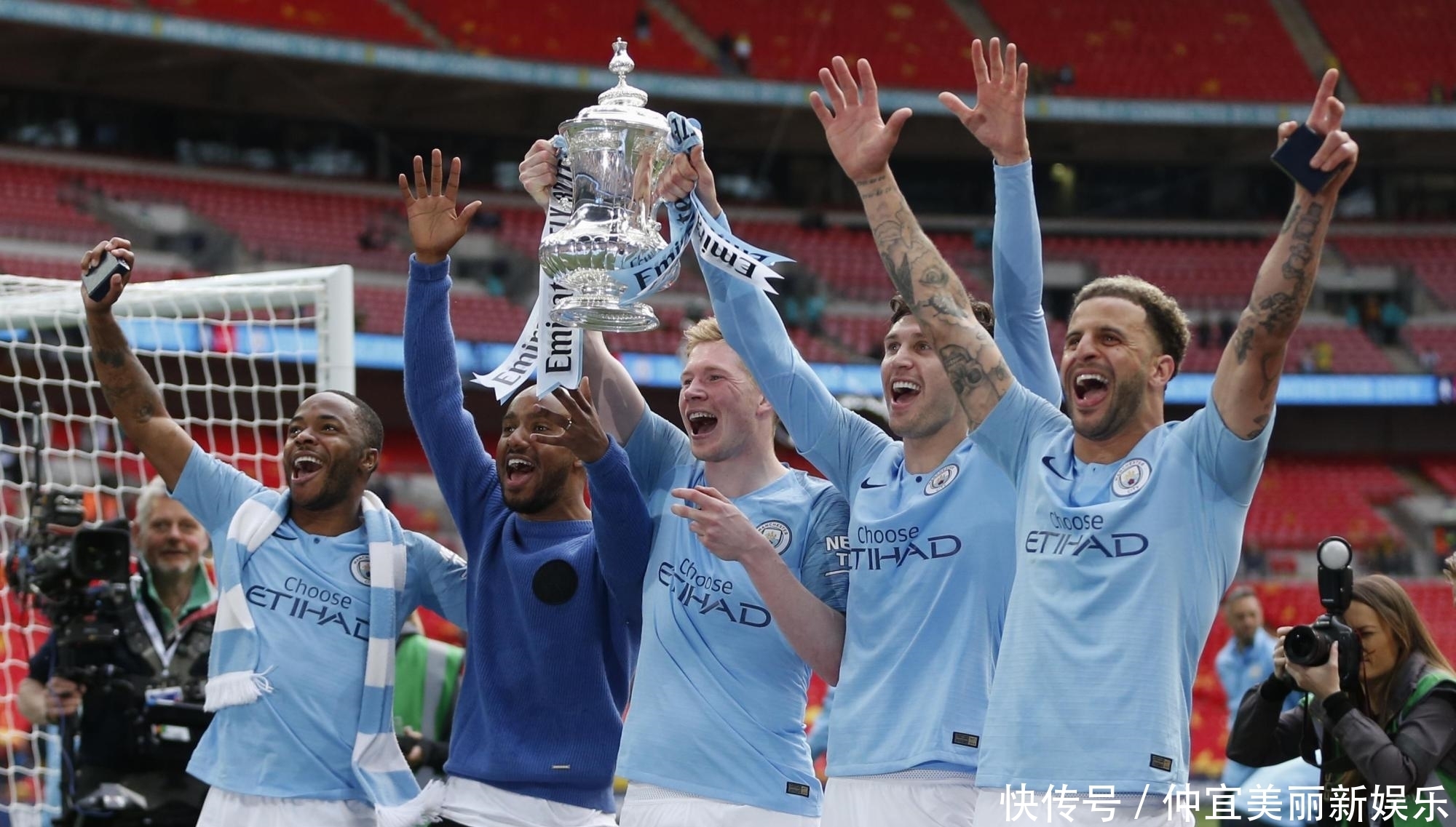 体育人士纷 体育人士纷