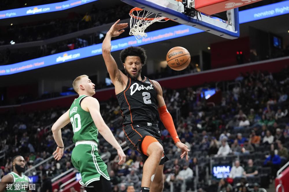 台上展现出 台上展现出