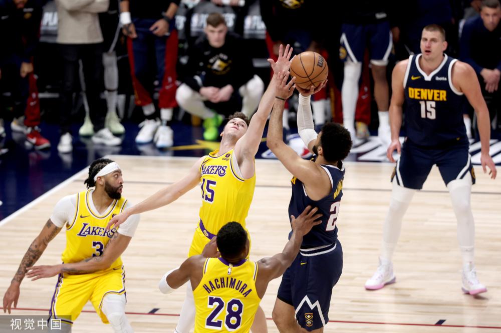 在足球比赛 在足球比赛