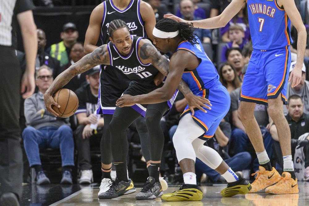 迪洛伦佐被 迪洛伦佐被